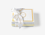 "160 yrs" 18 macarons gift box "160 yrs" 18 macarons gift box